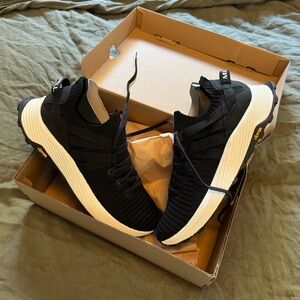 Merrell embark tennis shoes